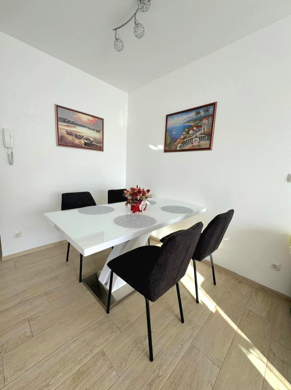 Apartment Misic Trogir Exteriör bild