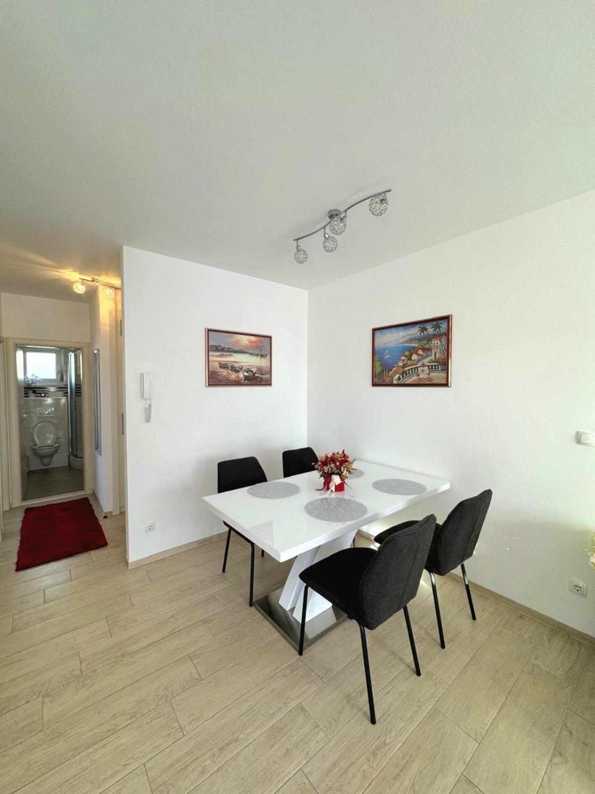 Apartment Misic Trogir Exteriör bild