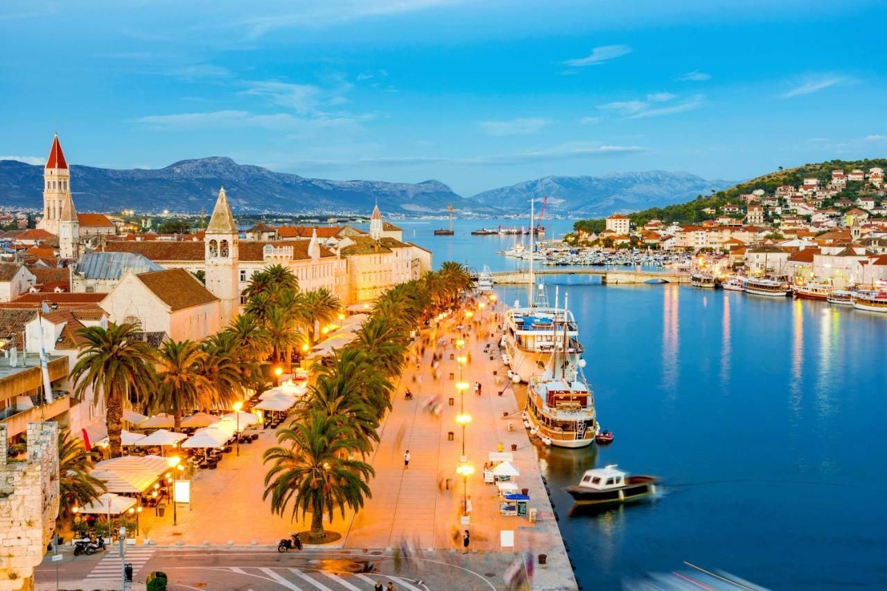 Apartment Misic Trogir Exteriör bild